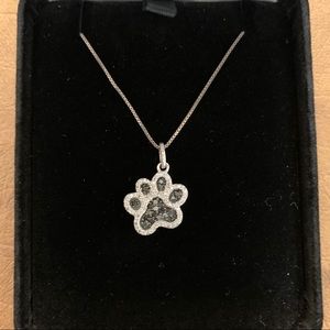 NWOT Kay Jewelers Paw Print Diamond Necklace